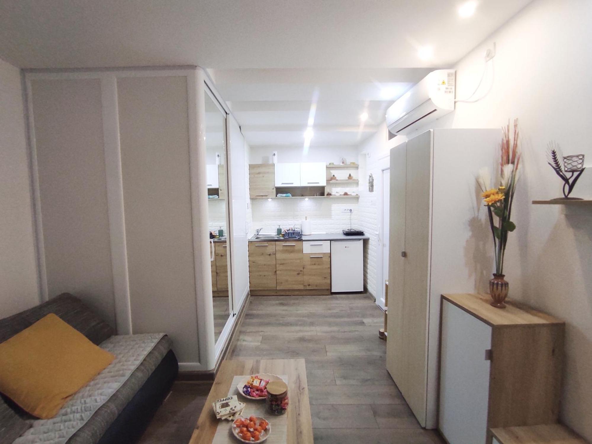 Apartment Wood *